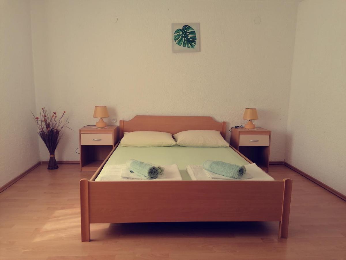 Apartment Ampulica 2 Сень Екстер'єр фото